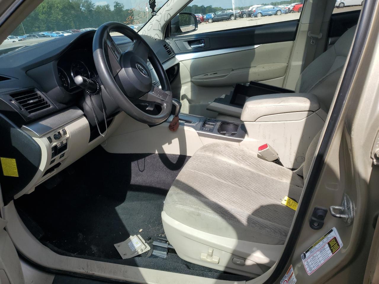 2010 Subaru Outback 2.5I Premium - Фото 7
