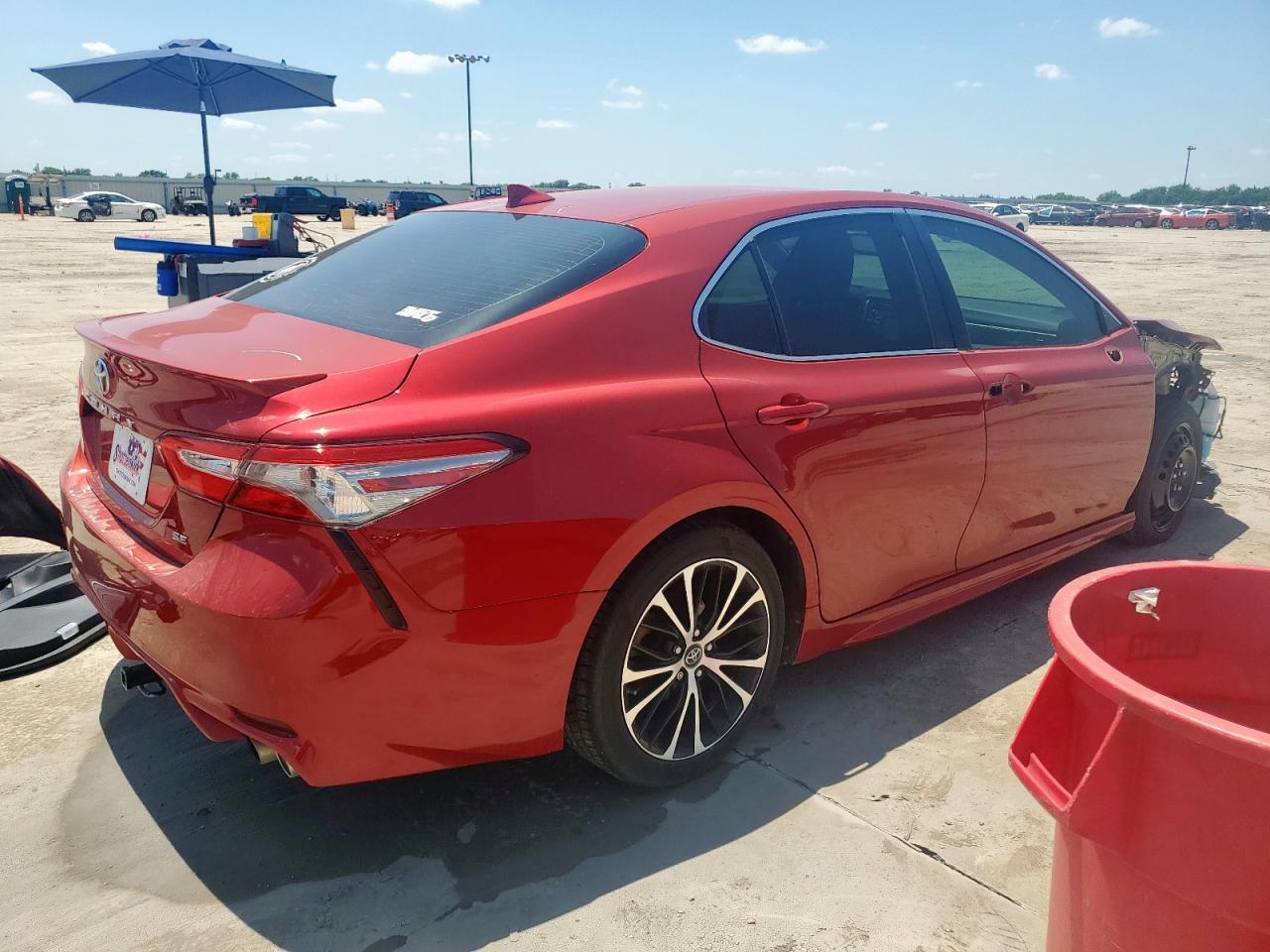 2019 Toyota Camry L - Фото 3