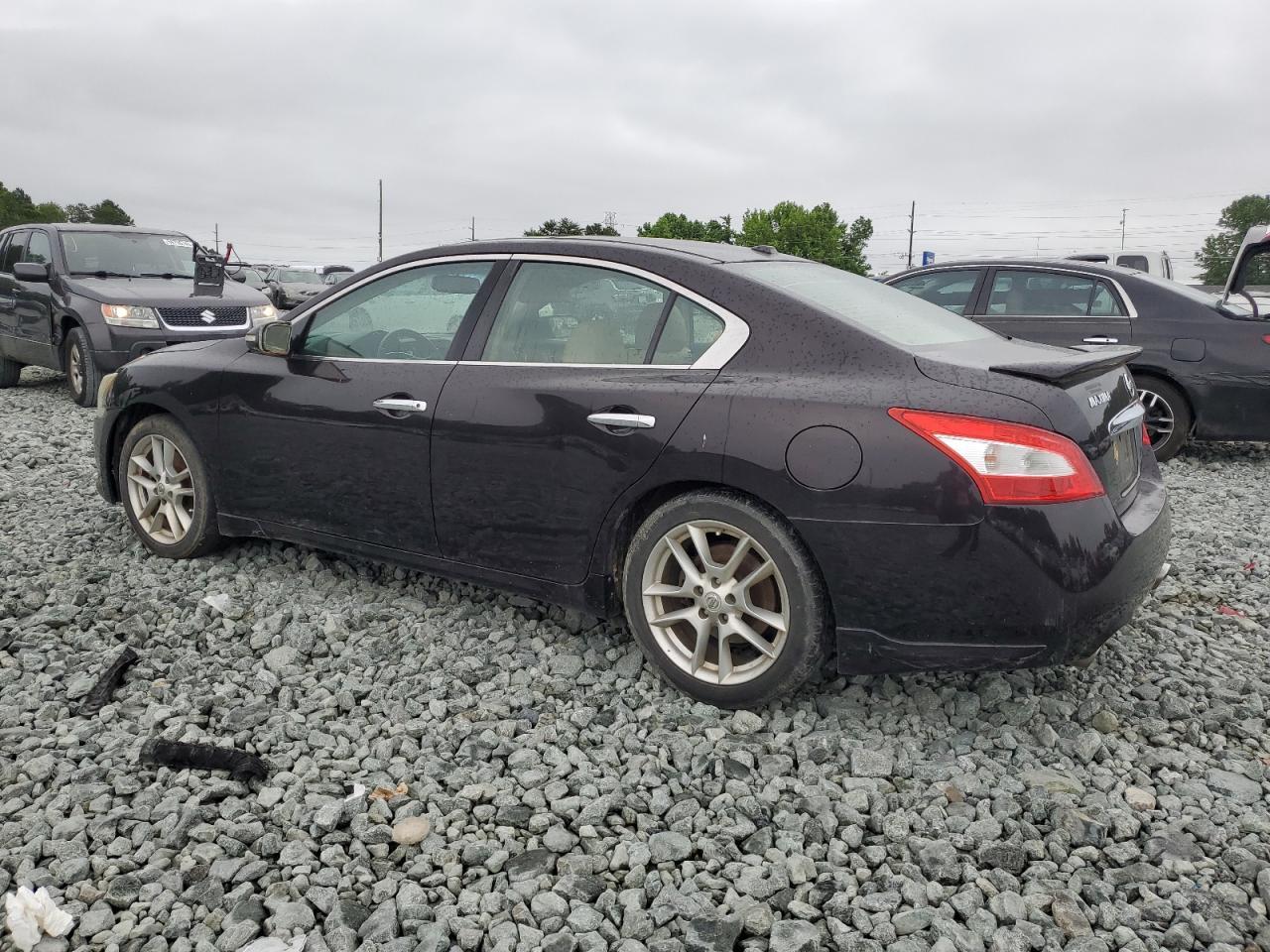 2011 Nissan Maxima S - Фото 2
