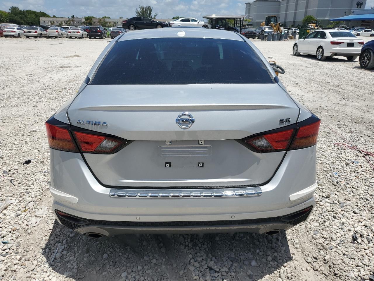2021 Nissan Altima Sr - Фото 6