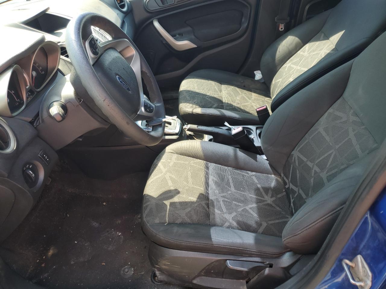 2011 Ford Fiesta Se - Фото 7