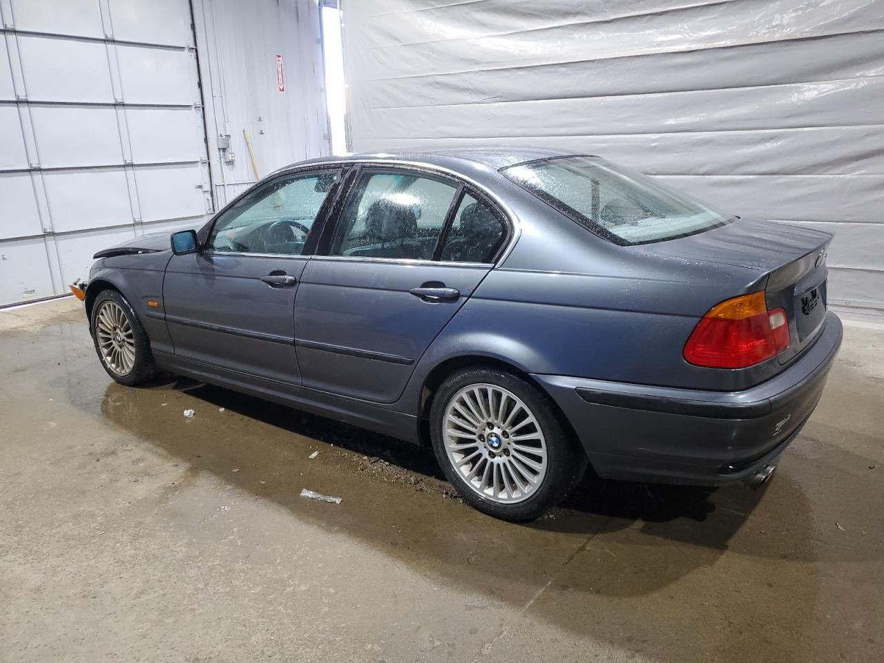 2001 BMW 330 I - Фото 2