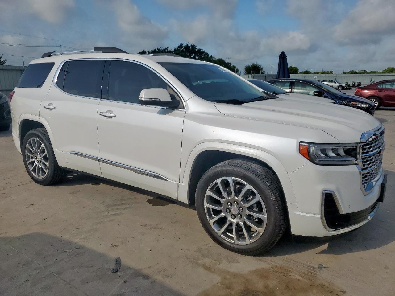 2023 GMC Acadia Denali - Фото 4