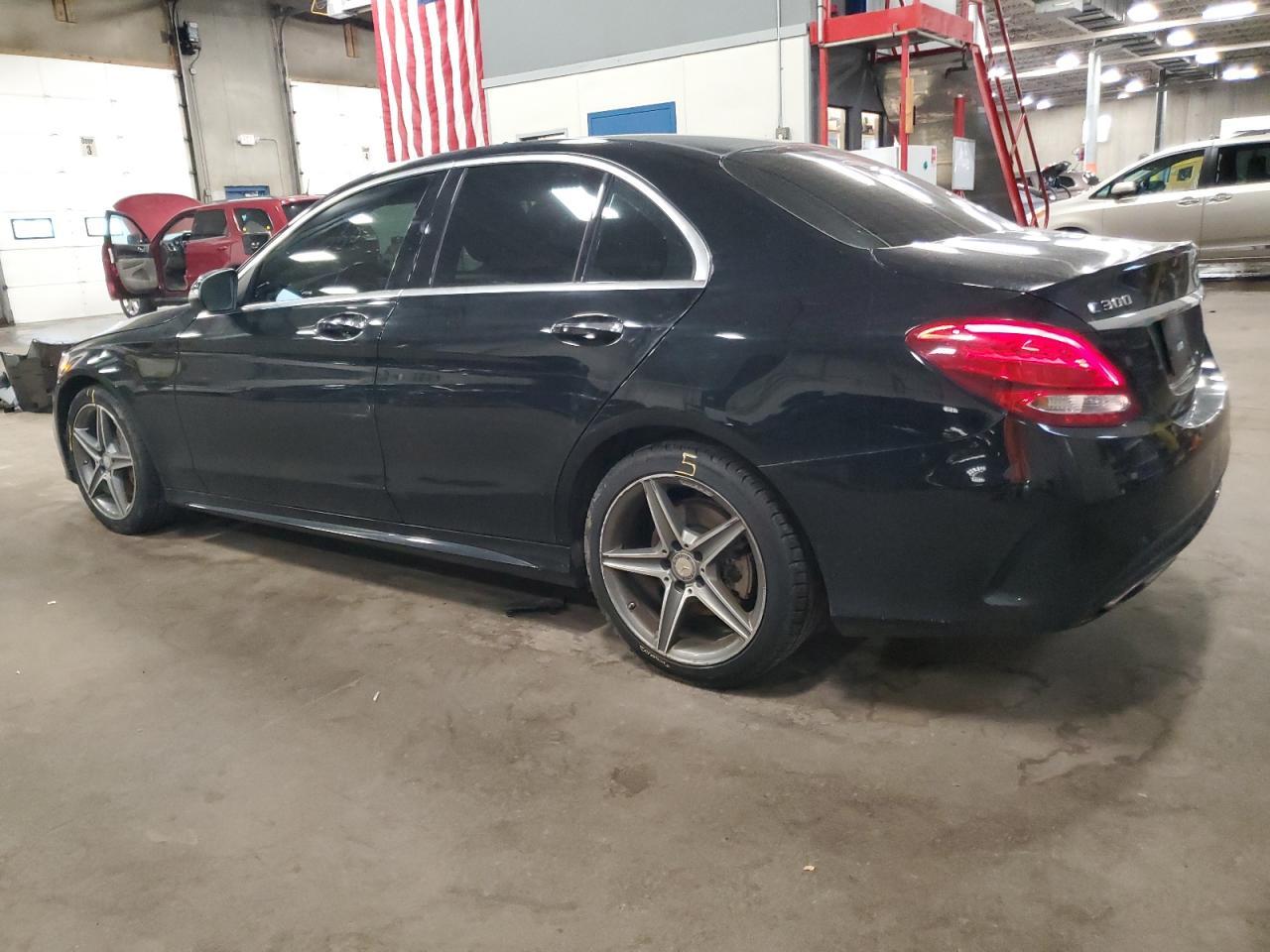 2015 Mercedes-Benz C 300 4Matic - Фото 2