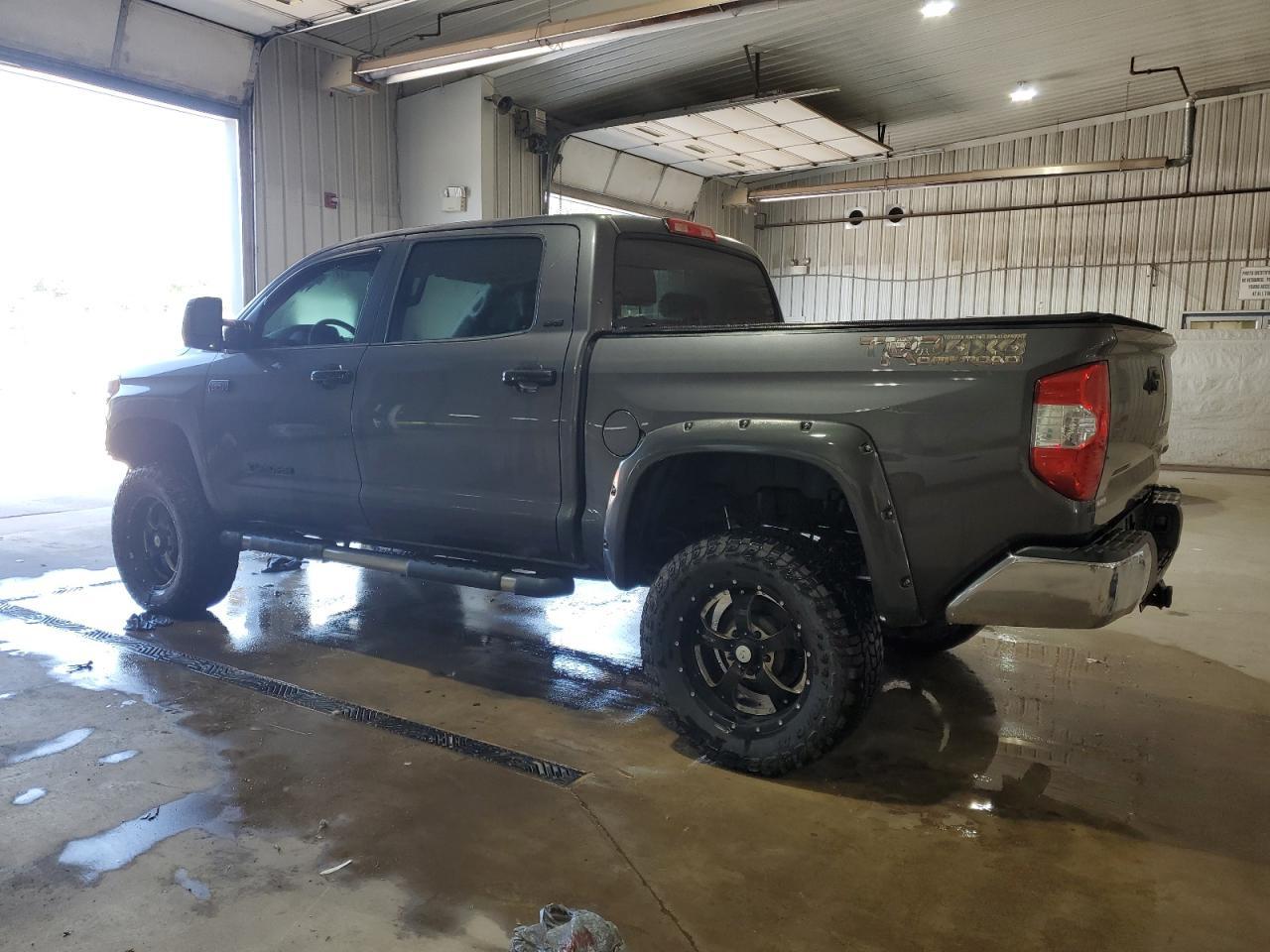 2015 Toyota Tundra Crewmax Sr5 - Фото 2