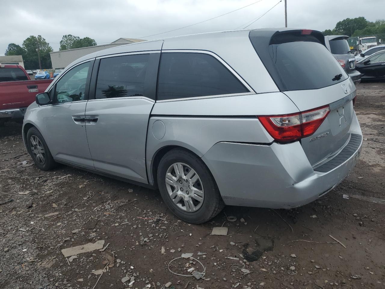 2012 Honda Odyssey Lx - Фото 2