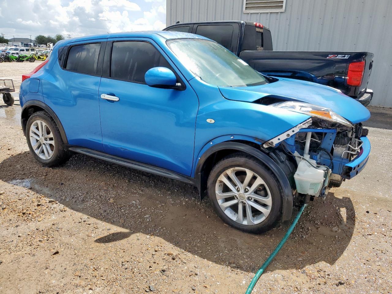 2011 Nissan Juke S - Фото 4