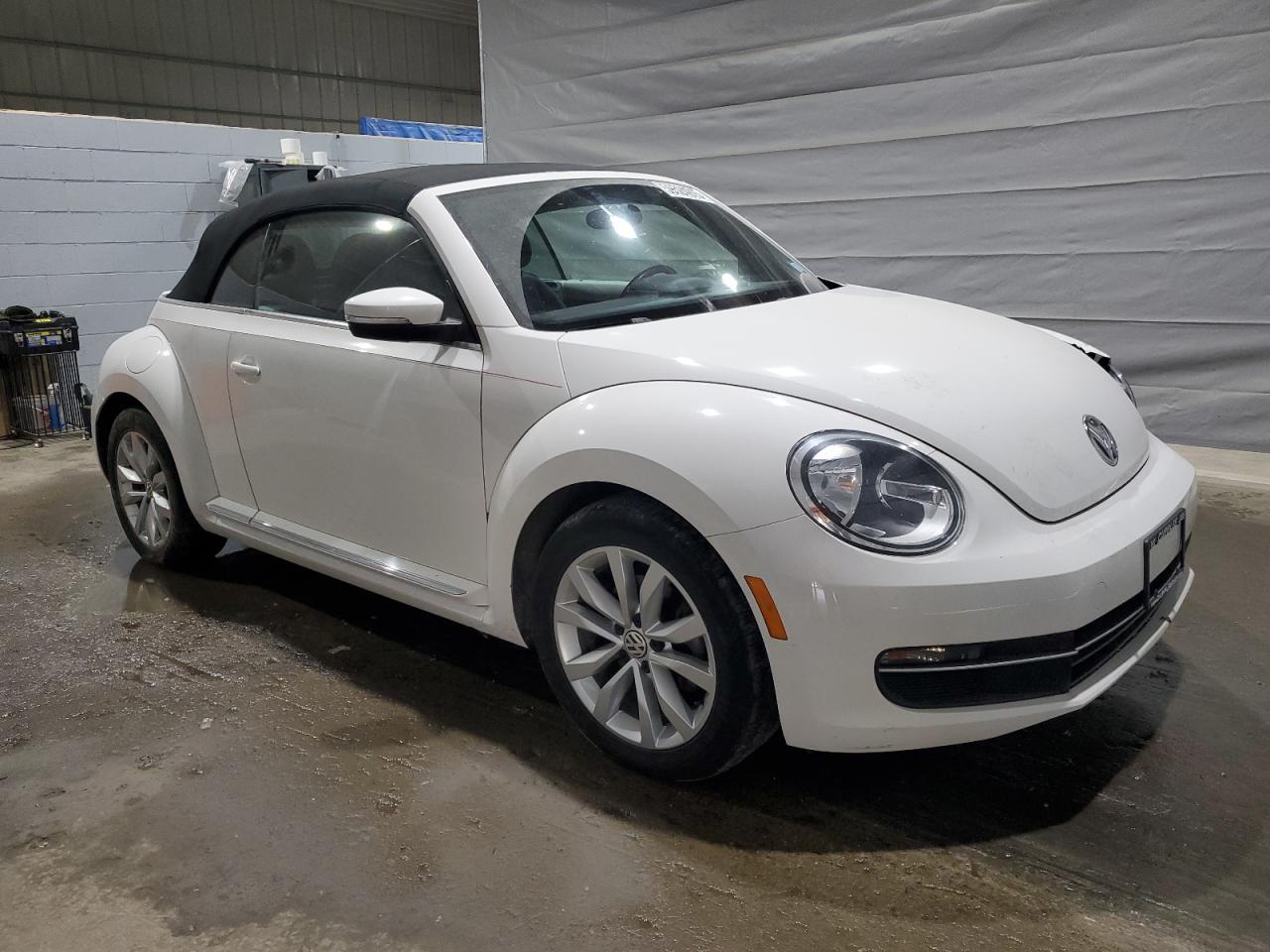 2013 Volkswagen Beetle - Фото 4