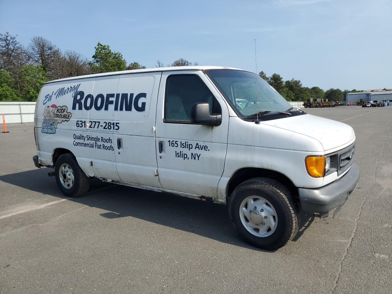 2004 Ford Econoline E250 Van - Фото 4