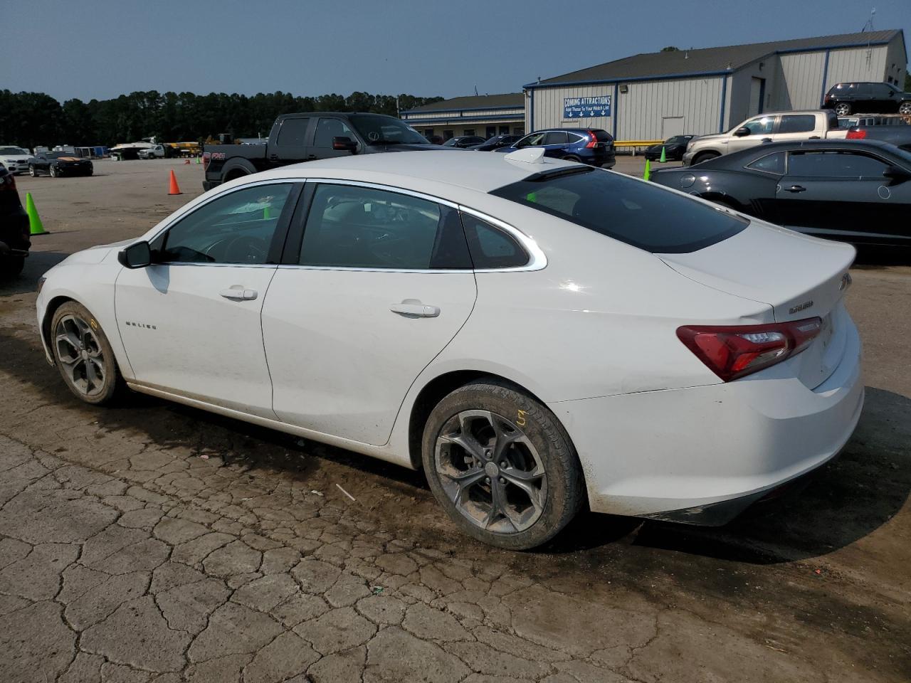 2020 Chevrolet Malibu Lt - Фото 2
