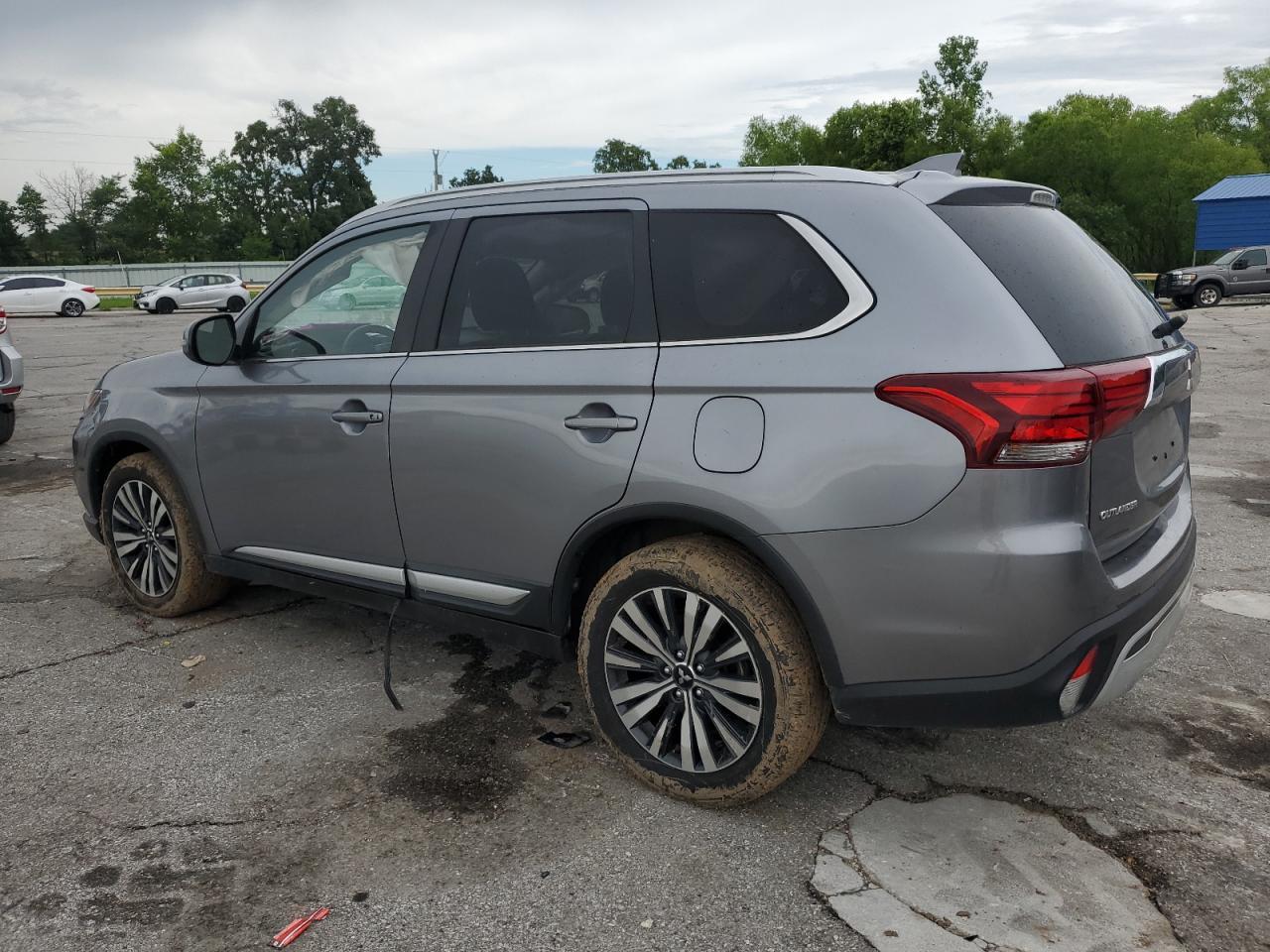 2020 Mitsubishi Outlander Se - Image 2