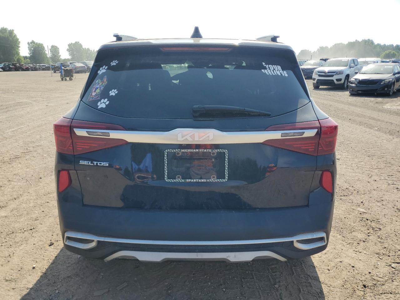 2022 Kia Seltos Ex - Image 6