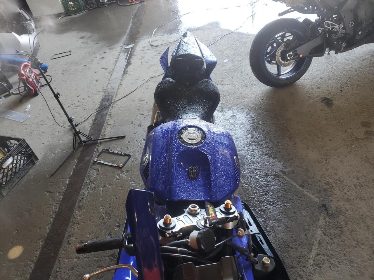 2024 Yamaha Yzfr7 - Фото 5