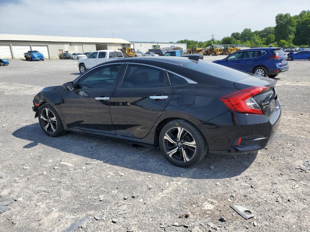 2017 Honda Civic Touring - Фото 2