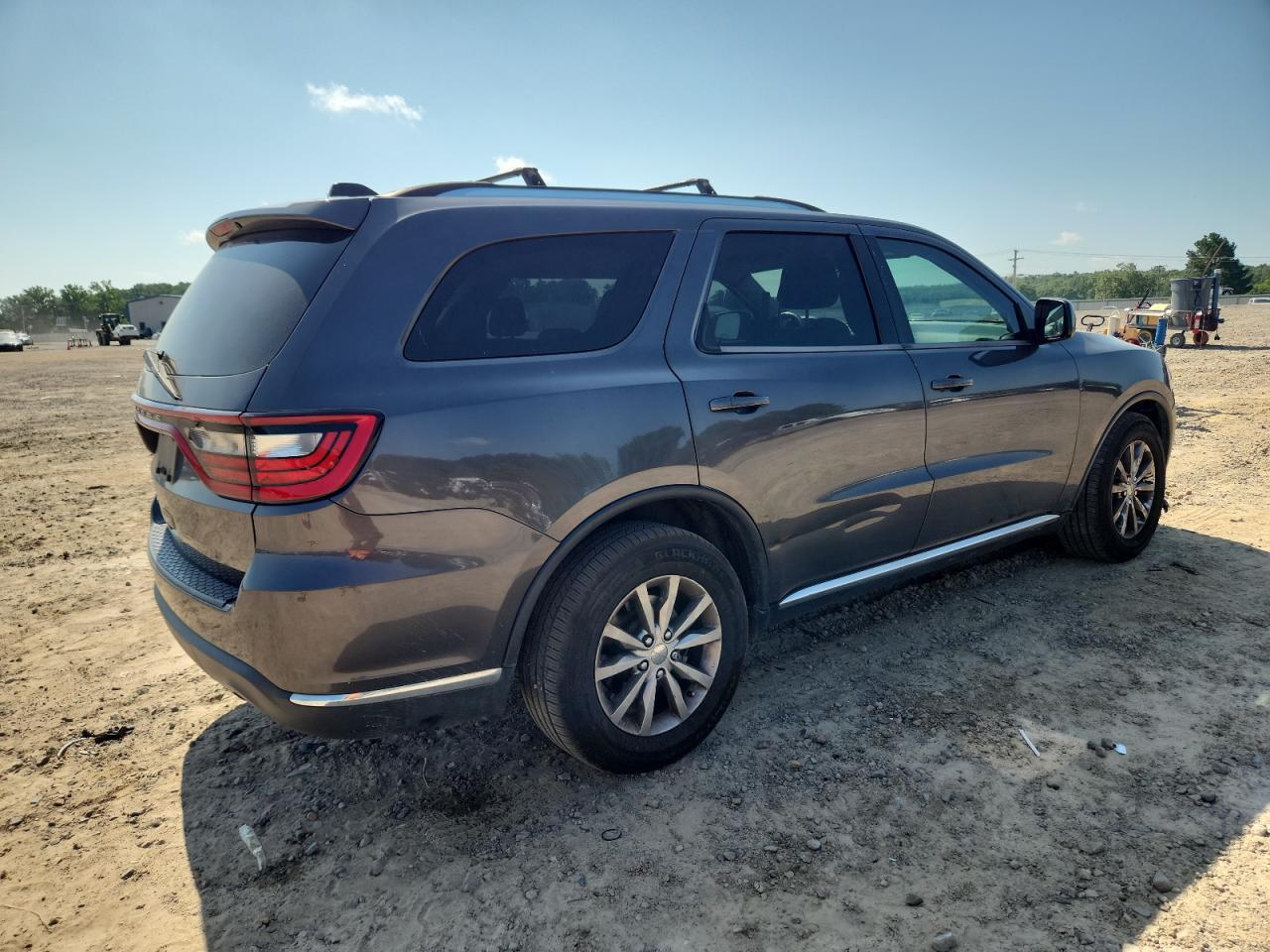 2016 Dodge Durango Sxt - Image 3