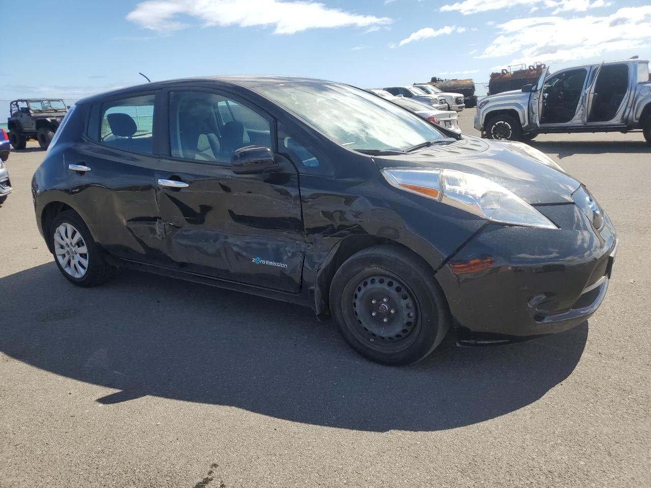 2015 Nissan Leaf S - Image 4