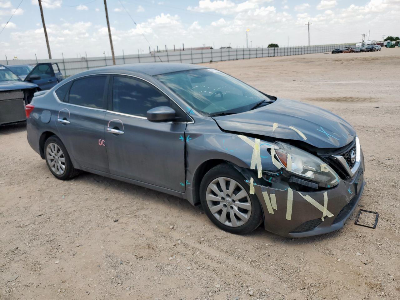 2016 Nissan Sentra S - Фото 4