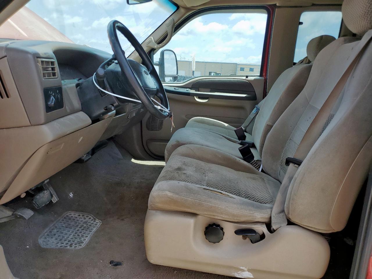 2001 Ford F250 Super Duty - Image 7