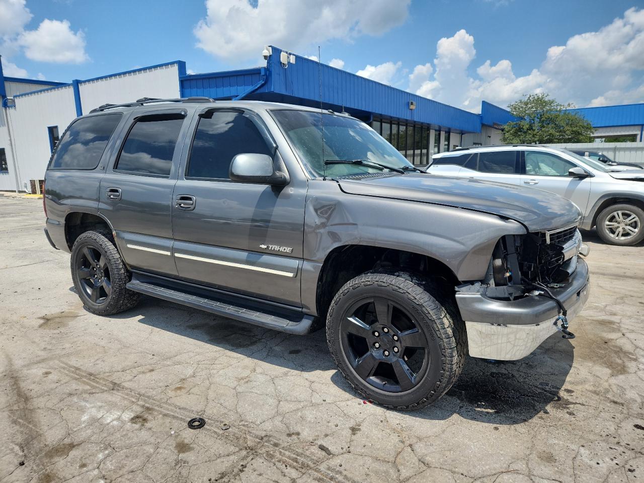 2002 Chevrolet Tahoe K1500 - Image 4
