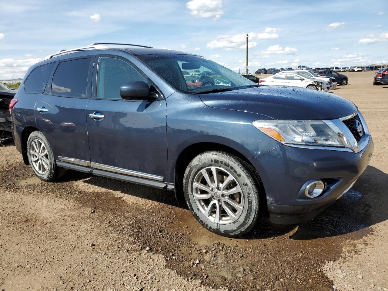 2015 Nissan Pathfinder S - Фото 4