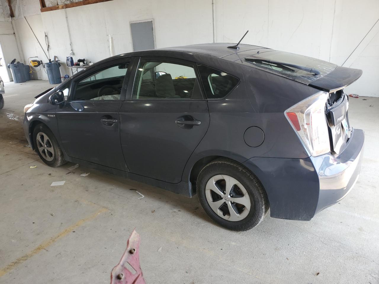 2012 Toyota Prius - Image 2