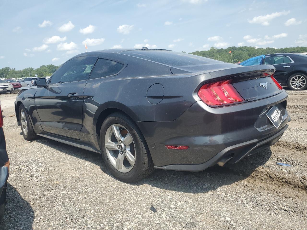 2019 Ford Mustang - Фото 2
