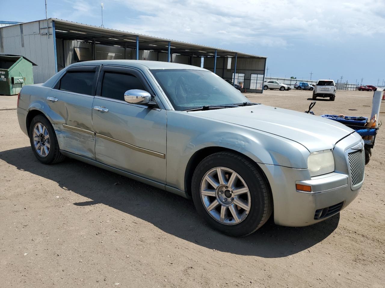 2006 Chrysler 300 Touring - Image 4
