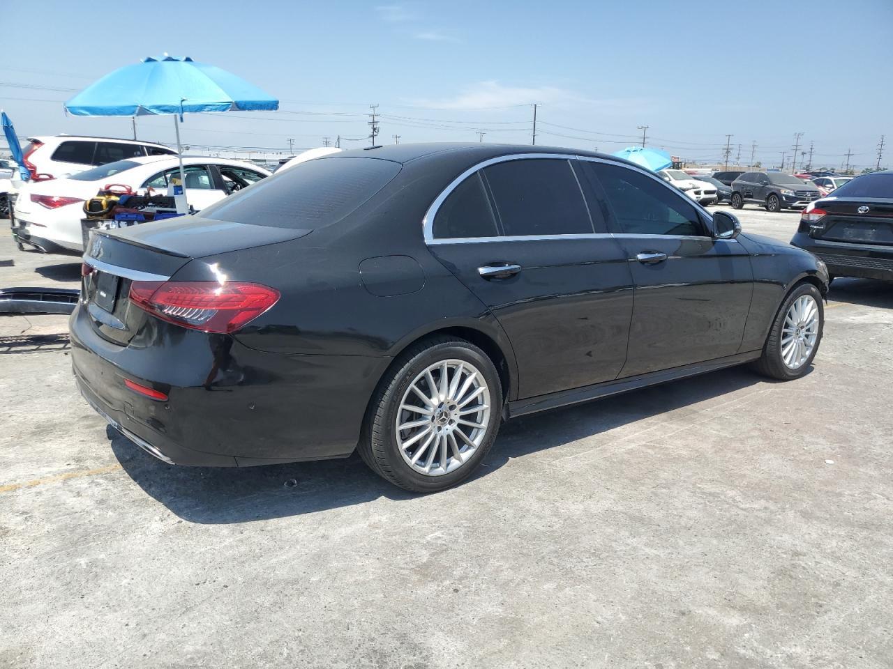 2022 Mercedes-Benz E 350 - Фото 3