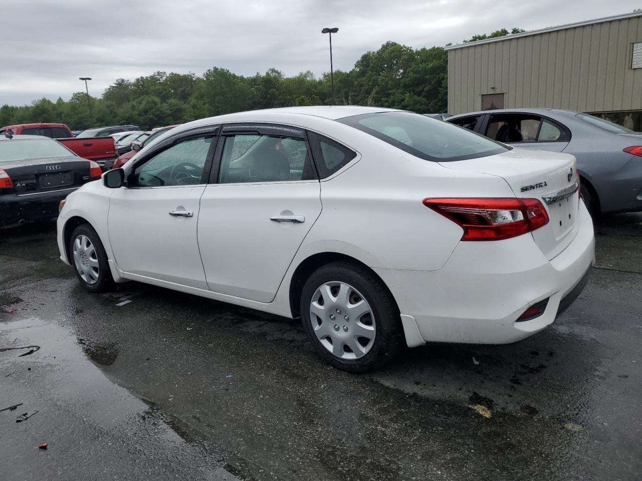 2017 Nissan Sentra S - Фото 2