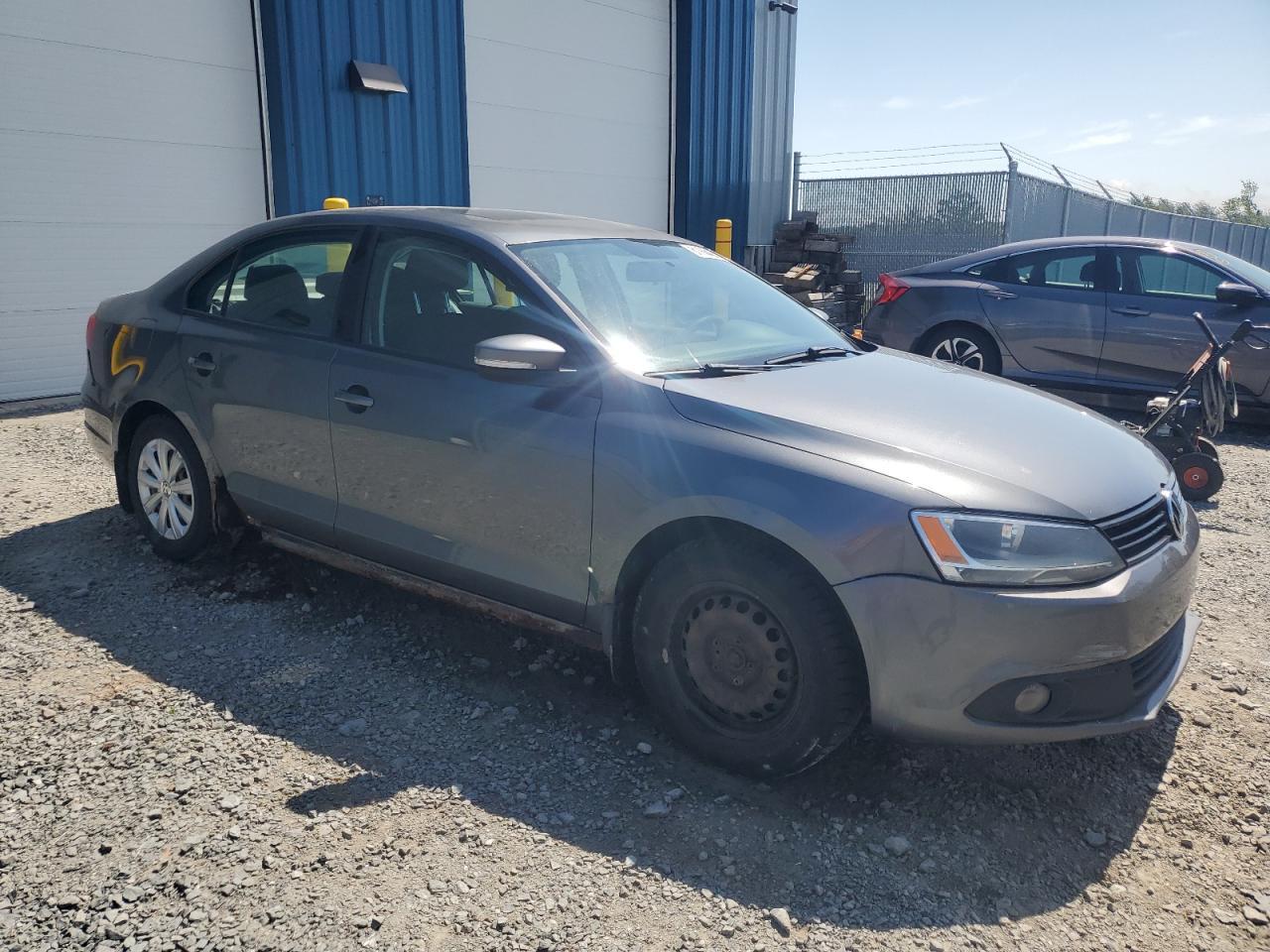 2011 Volkswagen Jetta - Image 4