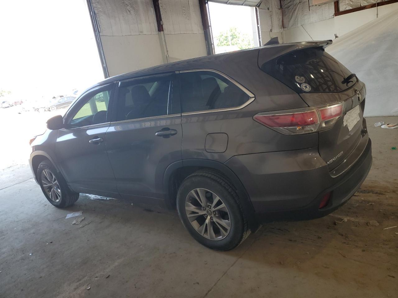 2016 Toyota Highlander Le - Image 2