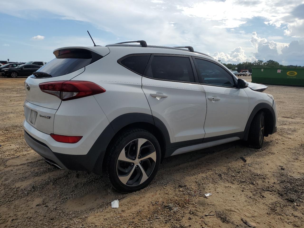 2017 Hyundai Tucson Limited - Image 3