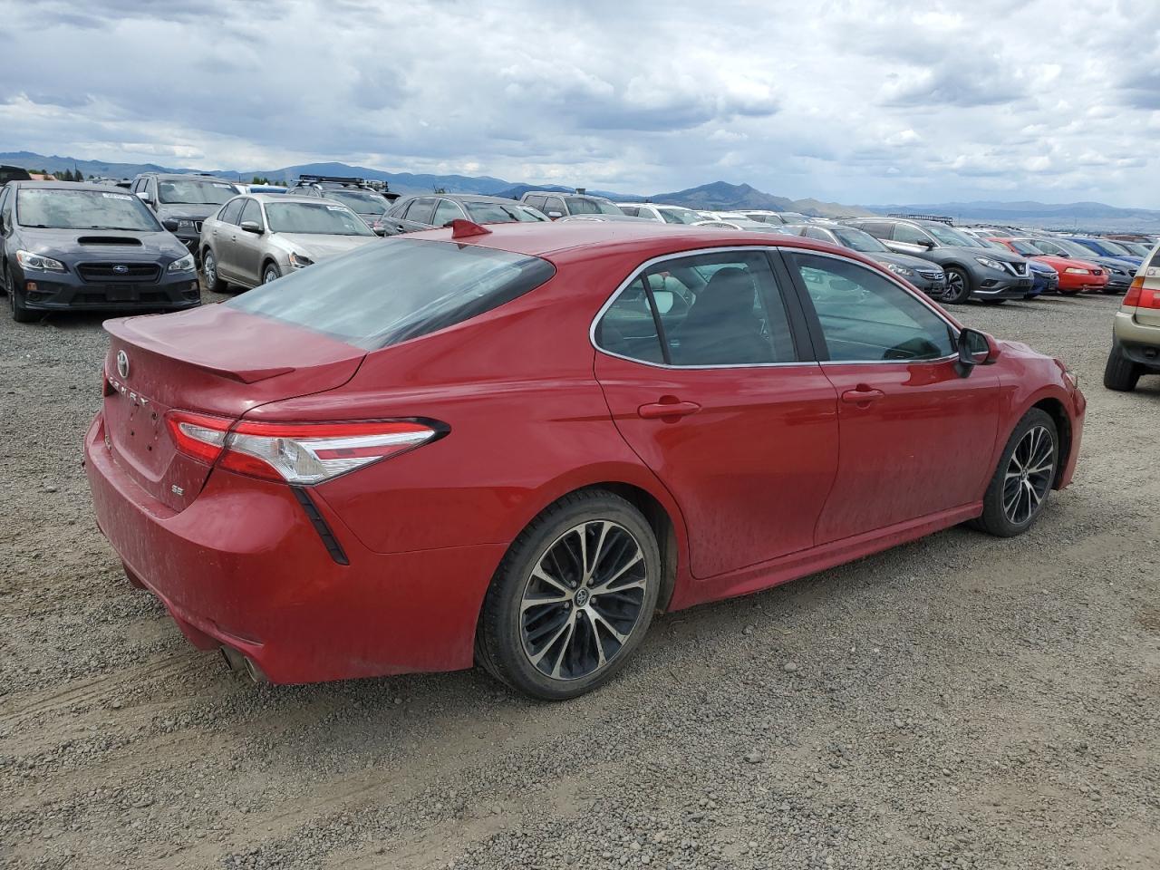 2020 Toyota Camry Se - Image 3