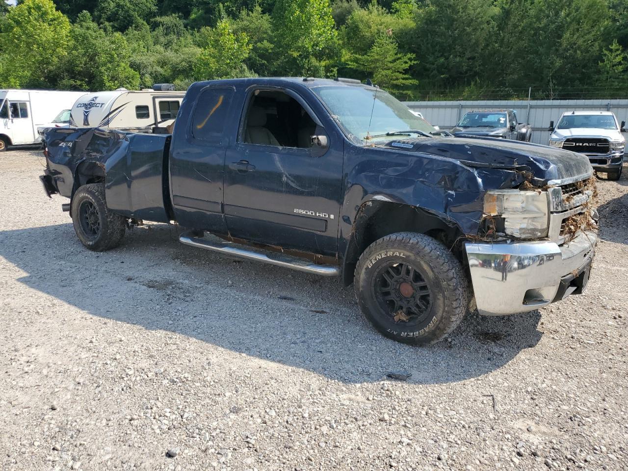 2007 Chevrolet Silverado K2500 Heavy Duty - Фото 4