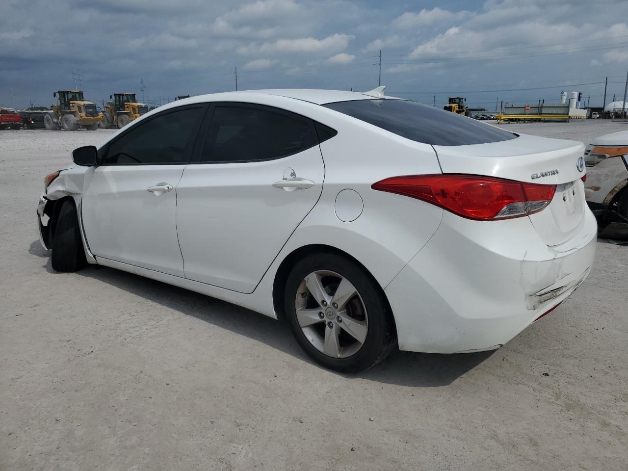 2013 Hyundai Elantra Gls - Фото 2