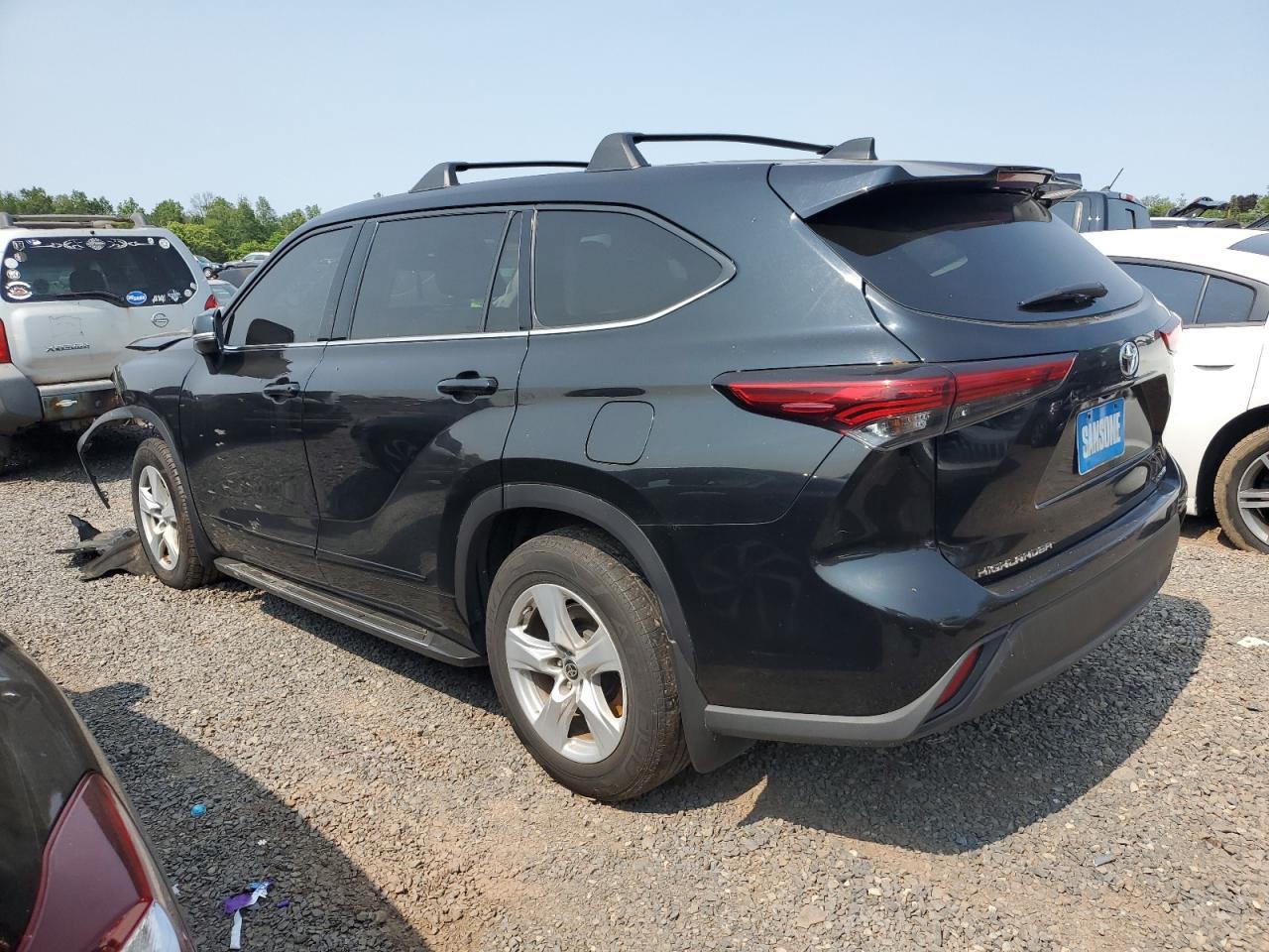 2022 Toyota Highlander L - Фото 2