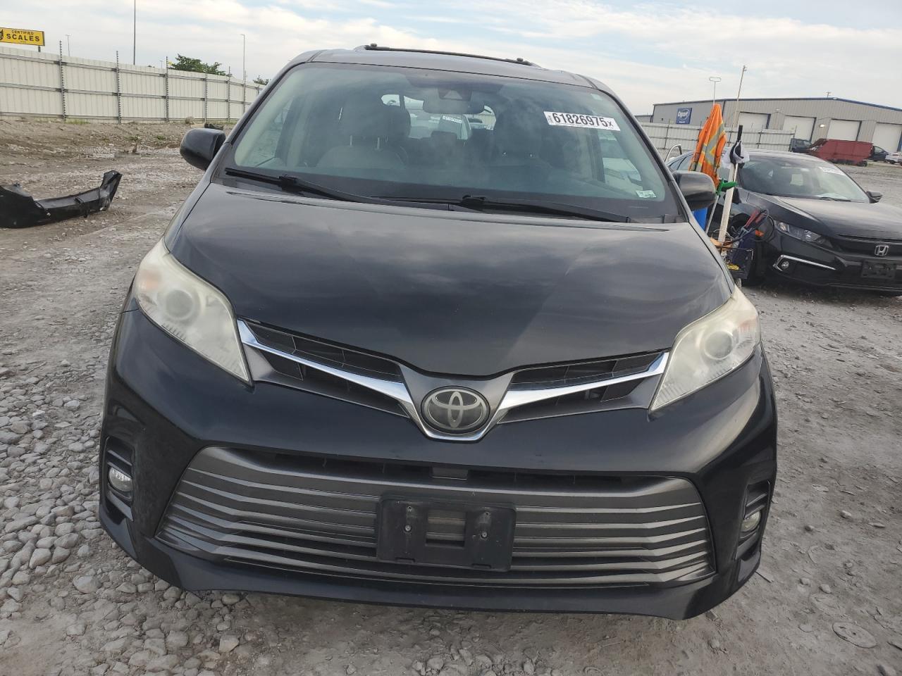 2019 Toyota Sienna Xle - Image 5