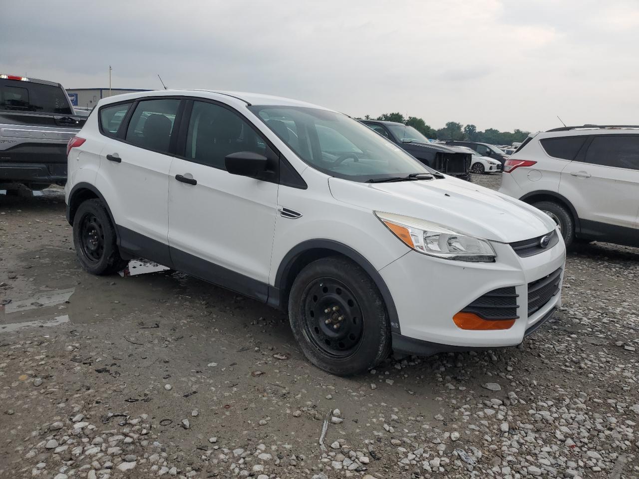 2016 Ford Escape S - Фото 4