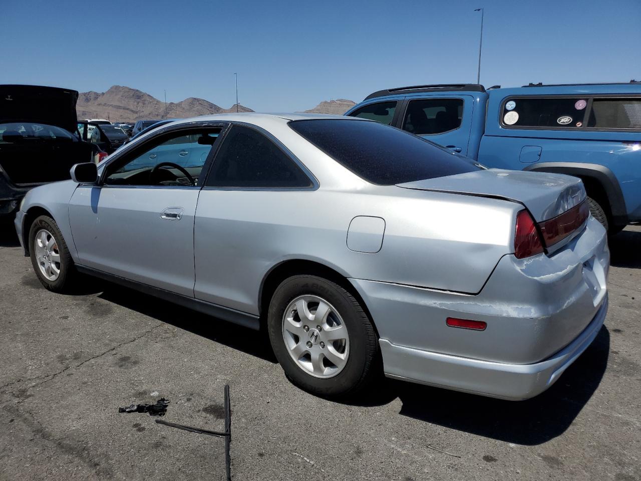 2001 Honda Accord Lx - Фото 2