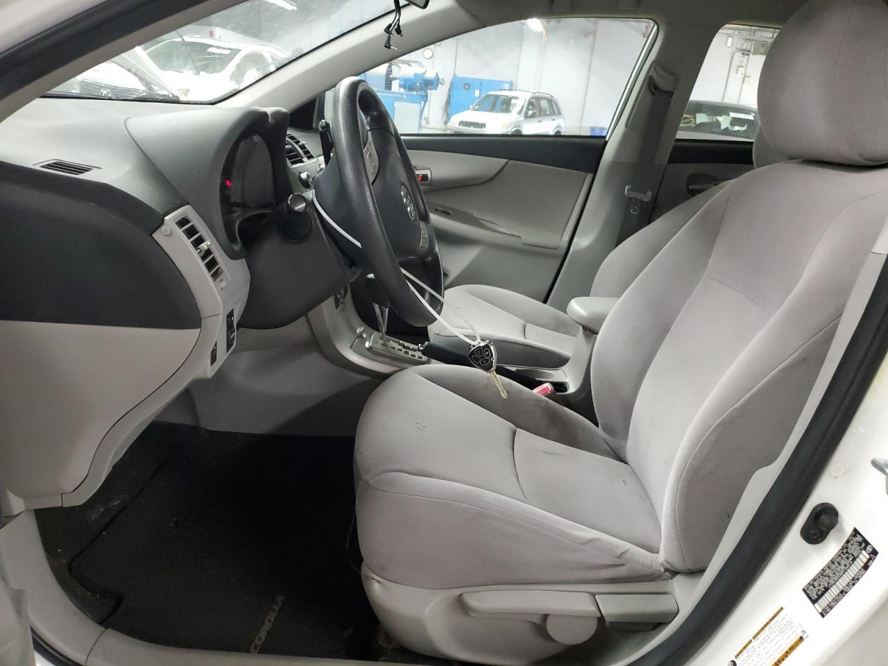 2011 Toyota Corolla Base - Фото 7