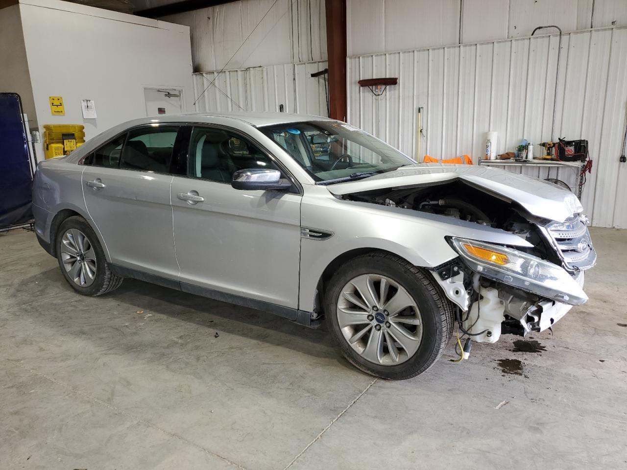 2011 Ford Taurus Limited - Image 4