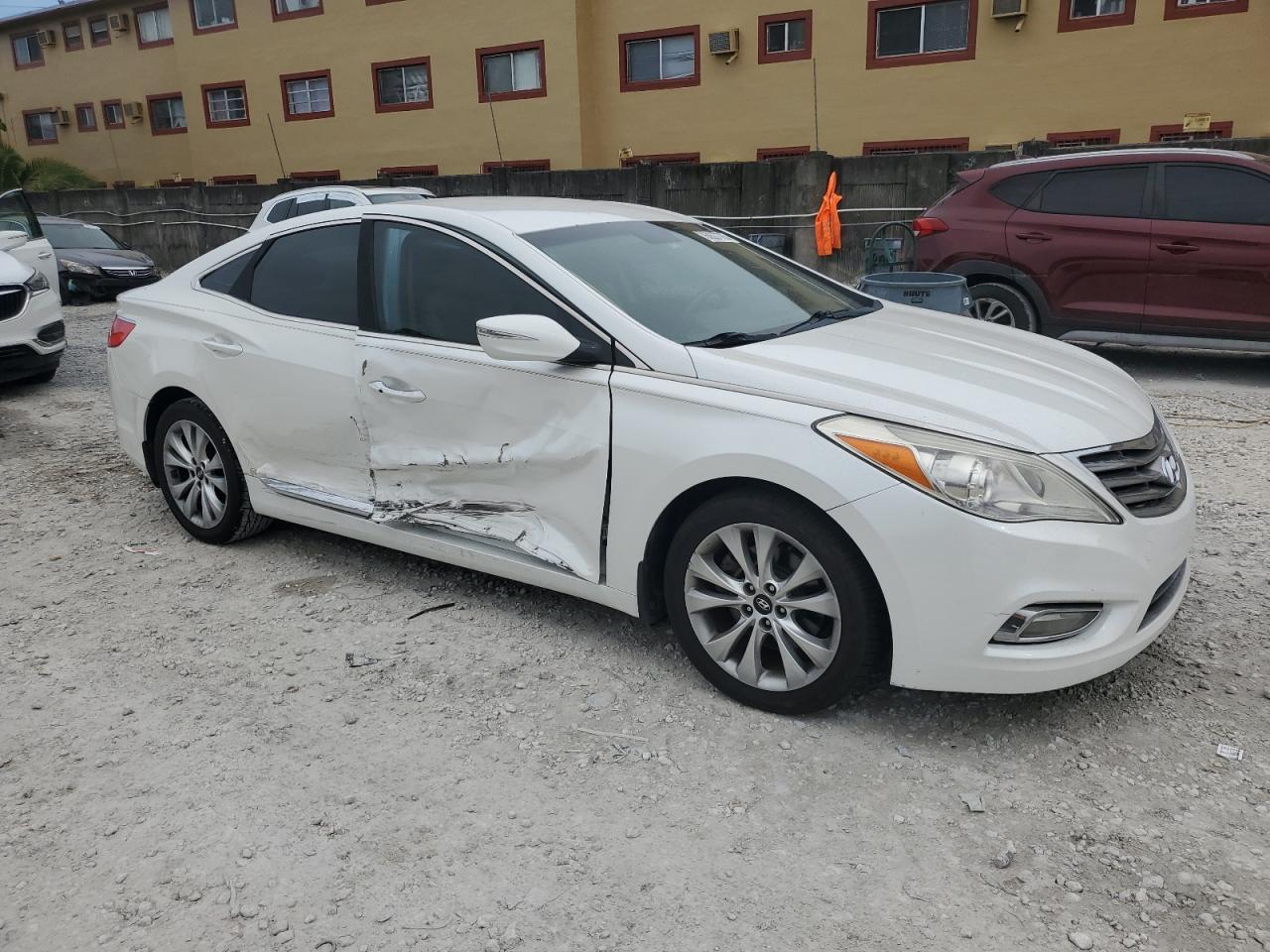 2014 Hyundai Azera - Image 4