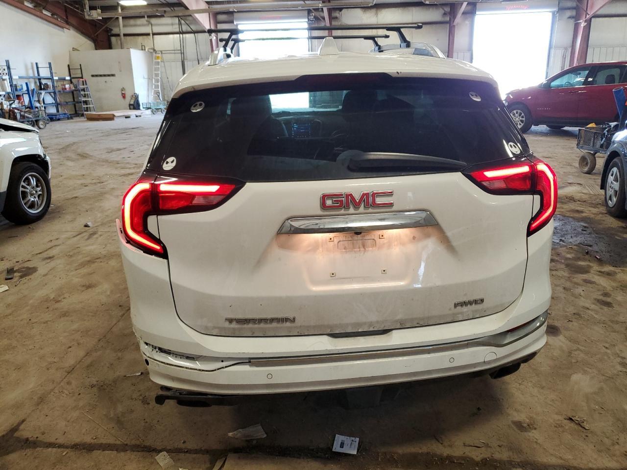 2018 GMC Terrain Denali - Фото 6
