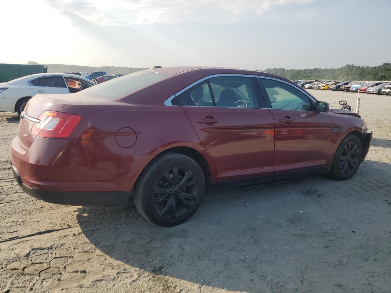 2010 Ford Taurus Sel - Image 3