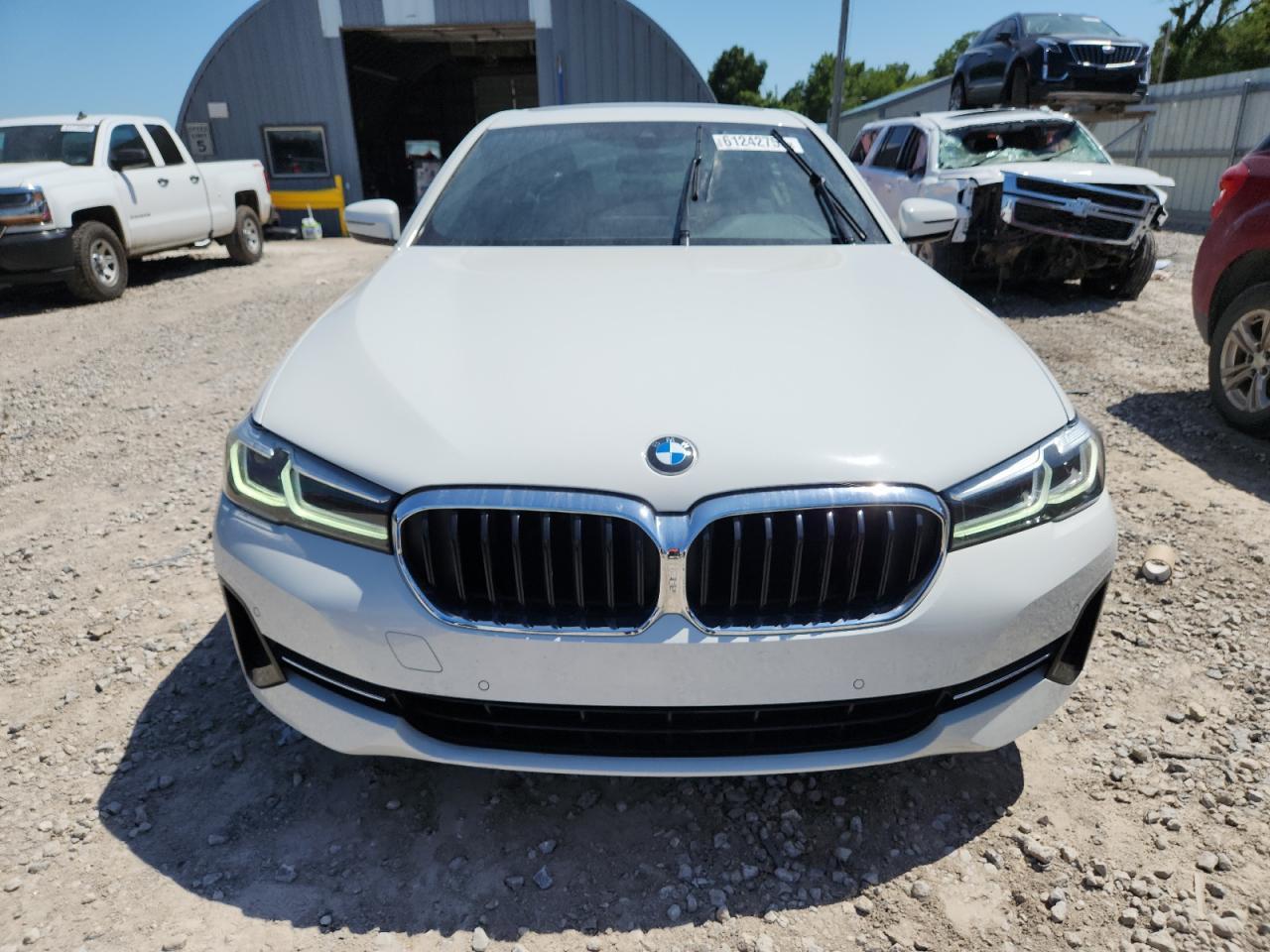 2022 BMW 530 Xi - Фото 5