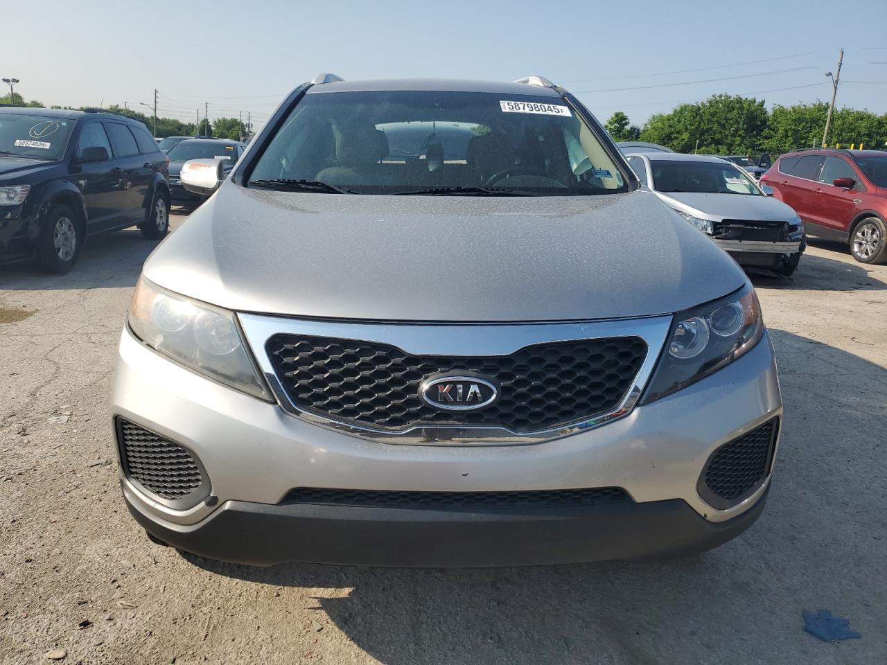 2013 Kia Sorento Lx - Image 5