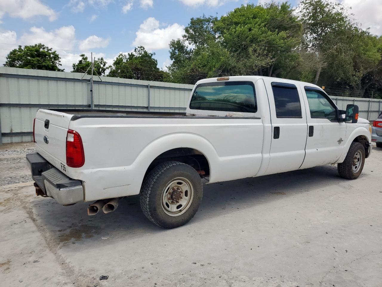 2015 Ford F350 Super Duty - Фото 3