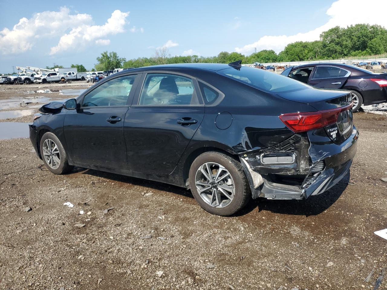 2024 Kia Forte Lx - Фото 2