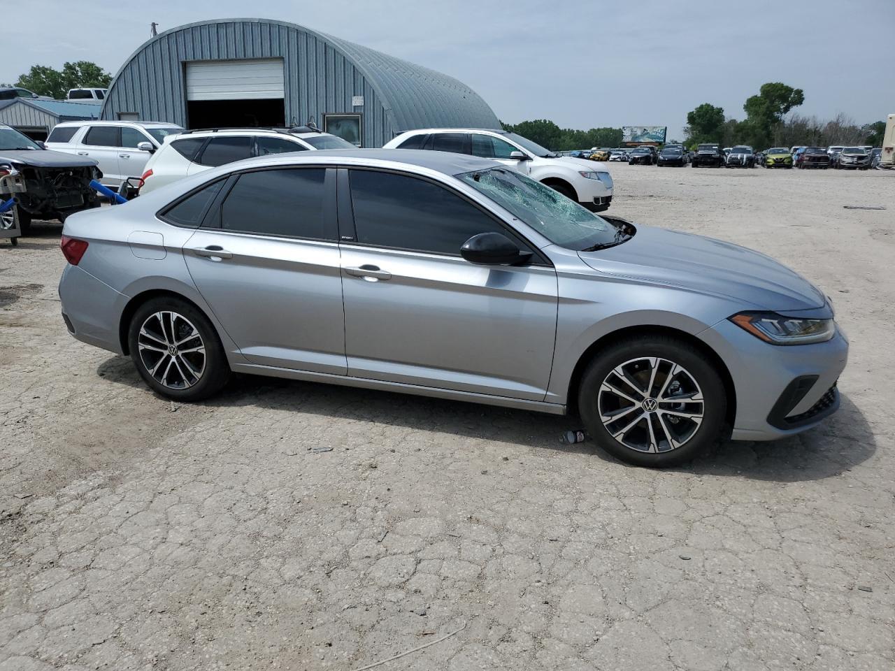 2025 Volkswagen Jetta Sport - Фото 4