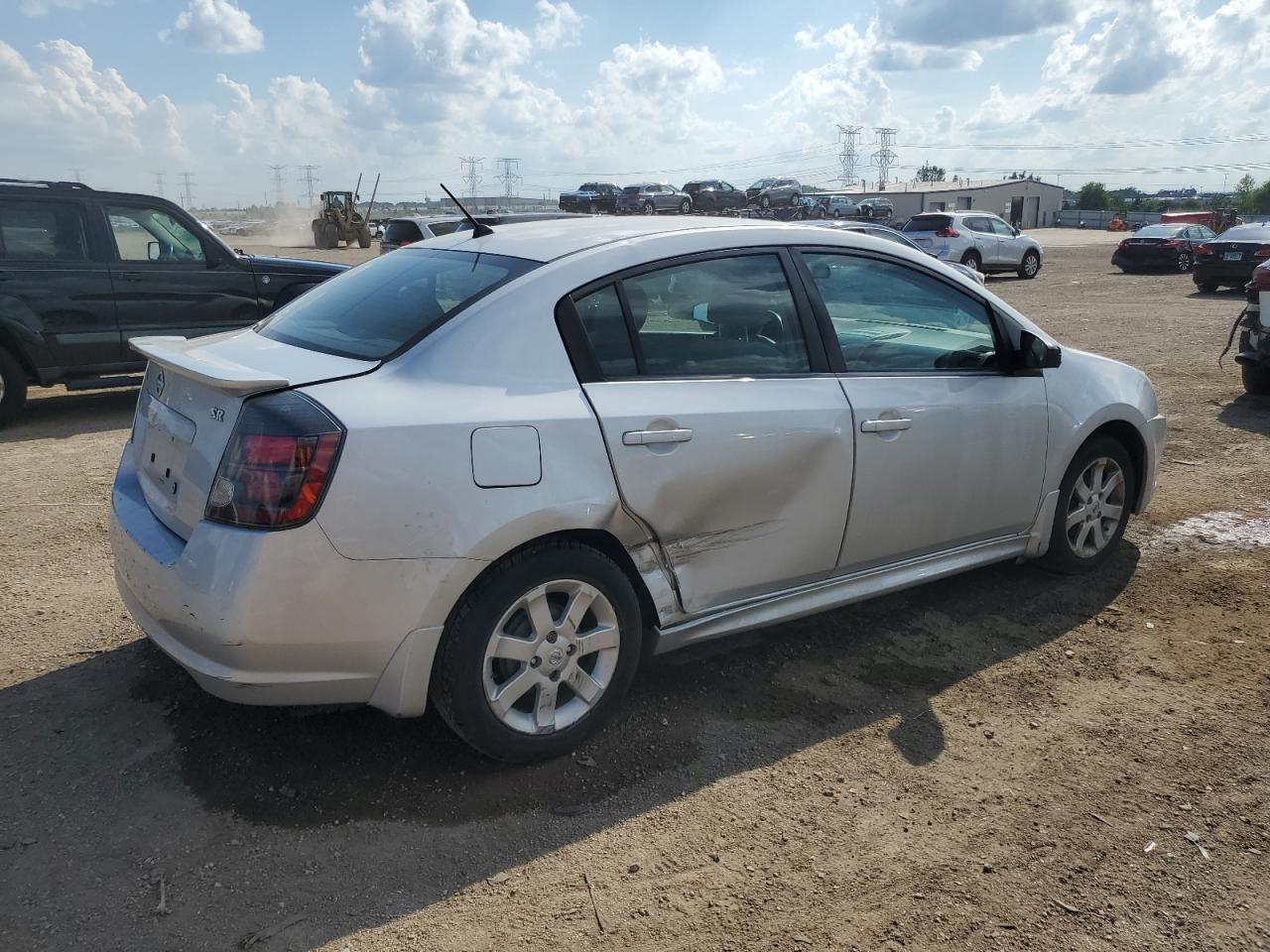 2011 Nissan Sentra 2.0 - Image 3